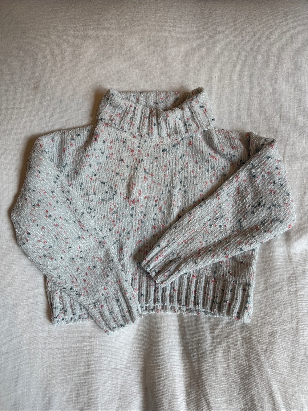Jessica Simpson Cream Speckled Turtleneck Sweater with Pink & Gray Flecks